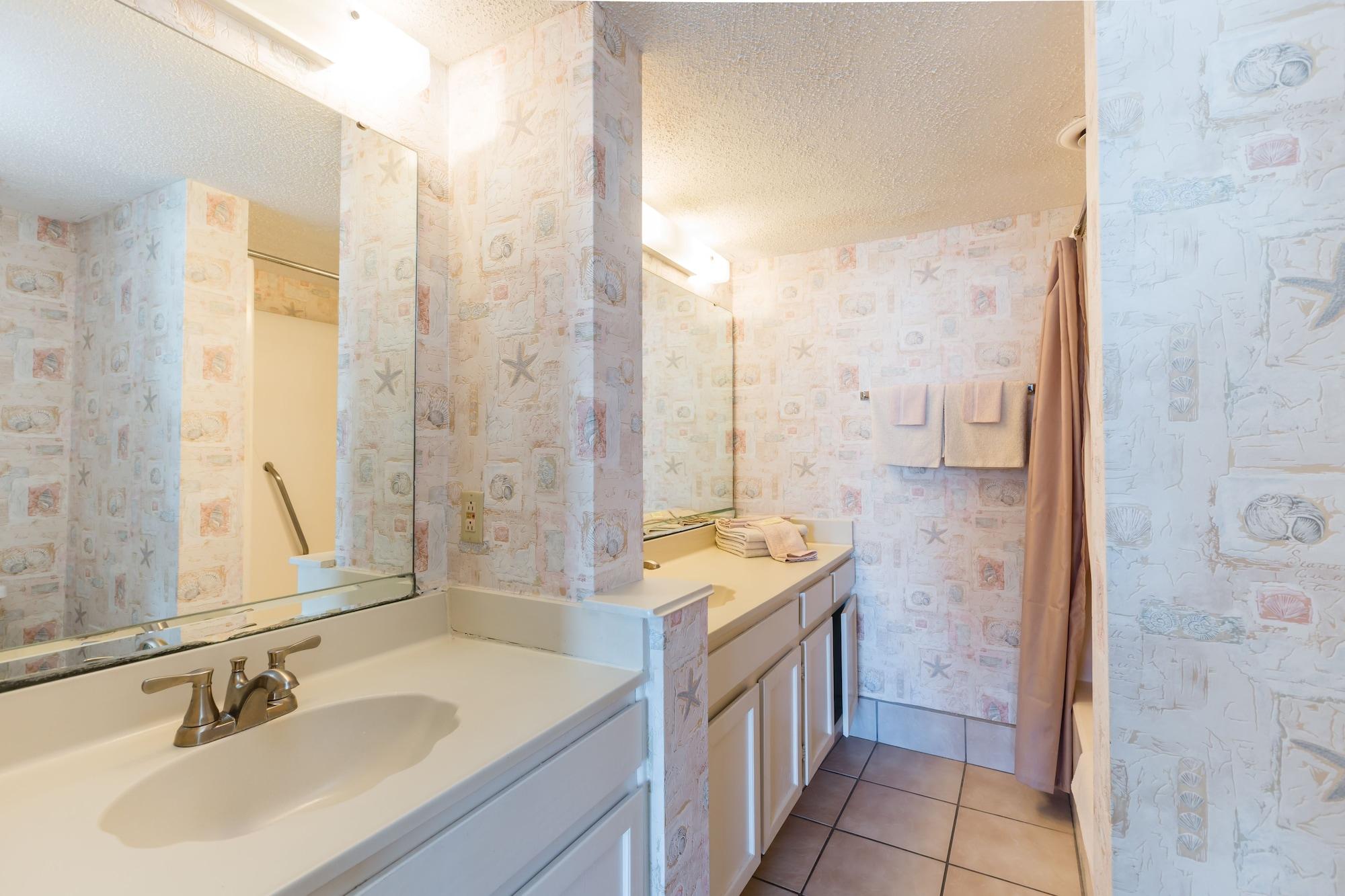 Ocean Towers Resort Atlantic Beach Екстер'єр фото